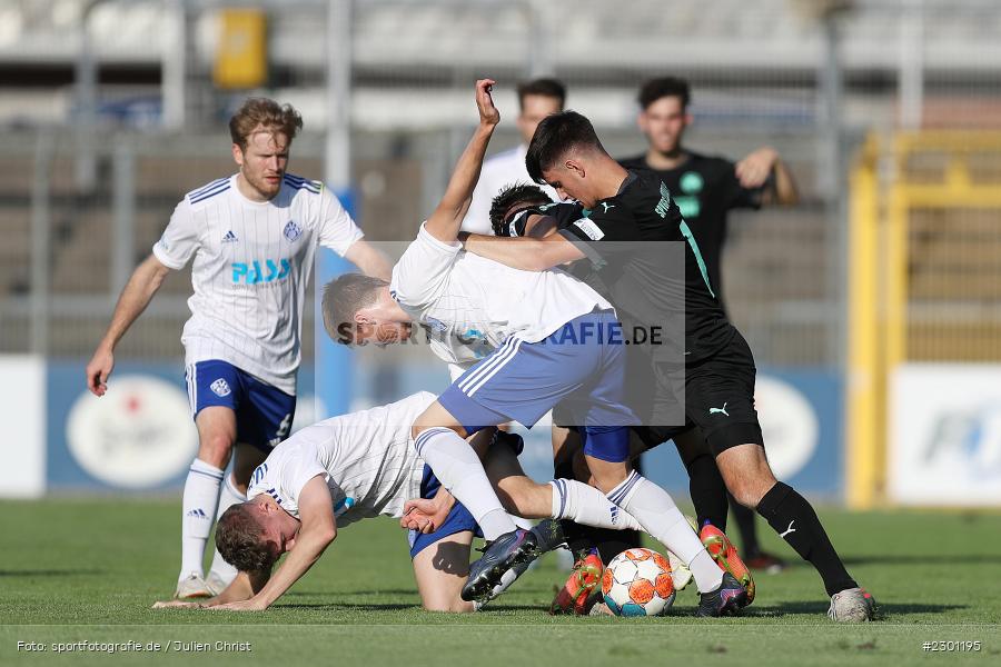 Nicolai Oppelt, Tom Schulz, Stadion am Schönbusch, Aschaffenburg, 30.07.2021, BFV, sport, action, Fussball, Deutschland, Juli 2021, Regionalliga Bayern, Saison 2021/2022, SGF, SVA01, SpVgg Greuther Fürth II, SV Viktoria Aschaffenburg - Bild-ID: 2301195