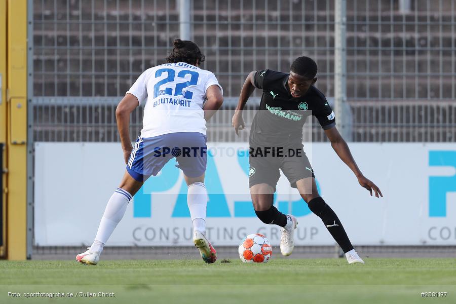 Rodney Elongo-Yombo, Stadion am Schönbusch, Aschaffenburg, 30.07.2021, BFV, sport, action, Fussball, Deutschland, Juli 2021, Regionalliga Bayern, Saison 2021/2022, SGF, SVA01, SpVgg Greuther Fürth II, SV Viktoria Aschaffenburg - Bild-ID: 2301197