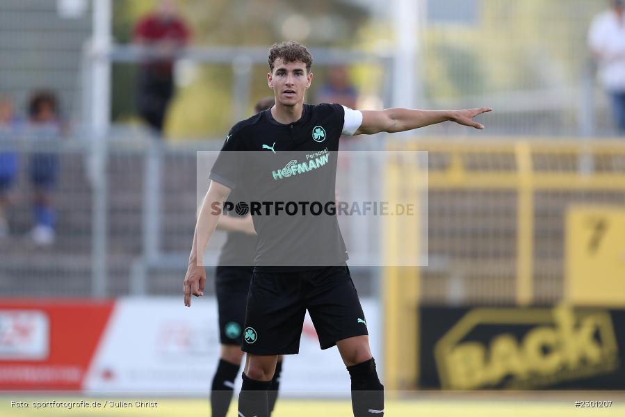 Lukas Ahrend, Stadion am Schönbusch, Aschaffenburg, 30.07.2021, BFV, sport, action, Fussball, Deutschland, Juli 2021, Regionalliga Bayern, Saison 2021/2022, SGF, SVA01, SpVgg Greuther Fürth II, SV Viktoria Aschaffenburg - Bild-ID: 2301207