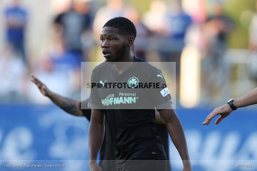 Rodney Elongo-Yombo, Stadion am Schönbusch, Aschaffenburg, 30.07.2021, BFV, sport, action, Fussball, Deutschland, Juli 2021, Regionalliga Bayern, Saison 2021/2022, SGF, SVA01, SpVgg Greuther Fürth II, SV Viktoria Aschaffenburg - Bild-ID: 2301222 Rodney Elongo-Yombo, Stadion am Schönbusch, Aschaffenburg, 30.07.2021, BFV, sport, action, Fussball, Deutschland, Juli 2021, Regionalliga Bayern, Saison 2021/2022, SGF, SVA01, SpVgg Greuther Fürth II, SV Viktoria Aschaffenburg - Bild-ID: 2301222