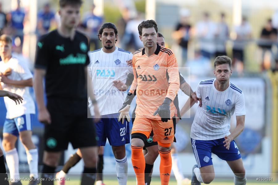 Luca Dähn, Hamza Boutakhrit, Max Grün, Stadion am Schönbusch, Aschaffenburg, 30.07.2021, BFV, sport, action, Fussball, Deutschland, Juli 2021, Regionalliga Bayern, Saison 2021/2022, SGF, SVA01, SpVgg Greuther Fürth II, SV Viktoria Aschaffenburg - Bild-ID: 2301231 Luca Dähn, Hamza Boutakhrit, Max Grün, Stadion am Schönbusch, Aschaffenburg, 30.07.2021, BFV, sport, action, Fussball, Deutschland, Juli 2021, Regionalliga Bayern, Saison 2021/2022, SGF, SVA01, SpVgg Greuther Fürth II, SV Viktoria Aschaffenburg - Bild-ID: 2301231