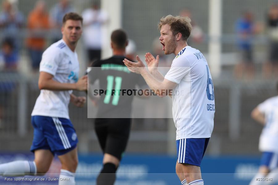 Applaus, Roberto Desch, Stadion am Schönbusch, Aschaffenburg, 30.07.2021, BFV, sport, action, Fussball, Deutschland, Juli 2021, Regionalliga Bayern, Saison 2021/2022, SGF, SVA01, SpVgg Greuther Fürth II, SV Viktoria Aschaffenburg - Bild-ID: 2301242