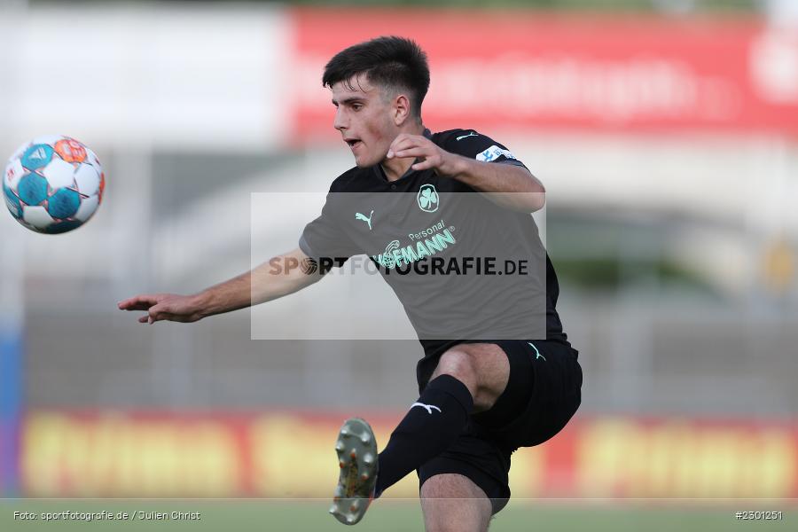 Nicolai Oppelt, Stadion am Schönbusch, Aschaffenburg, 30.07.2021, BFV, sport, action, Fussball, Deutschland, Juli 2021, Regionalliga Bayern, Saison 2021/2022, SGF, SVA01, SpVgg Greuther Fürth II, SV Viktoria Aschaffenburg - Bild-ID: 2301251