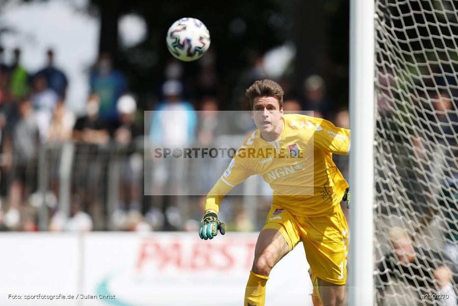 Julian Schneider, Willy-Sachs-Stadion, Schweinfurt, 31.07.2021, BFV, sport, action, Fussball, Deutschland, Juli 2021, Regionalliga Bayern, Saison 2021/2022, TSV, FC05, TSV Aubstadt, 1. FC Schweinfurt 05 - Bild-ID: 2301270 Julian Schneider, Willy-Sachs-Stadion, Schweinfurt, 31.07.2021, BFV, sport, action, Fussball, Deutschland, Juli 2021, Regionalliga Bayern, Saison 2021/2022, TSV, FC05, TSV Aubstadt, 1. FC Schweinfurt 05 - Bild-ID: 2301270