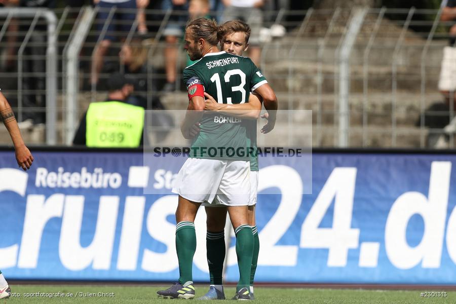 Umarmung, Thomas Haas, Willy-Sachs-Stadion, Schweinfurt, 31.07.2021, BFV, sport, action, Fussball, Deutschland, Juli 2021, Regionalliga Bayern, Saison 2021/2022, TSV, FC05, TSV Aubstadt, 1. FC Schweinfurt 05 - Bild-ID: 2301313