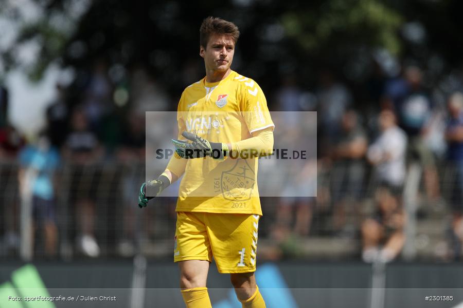 Julian Schneider, Willy-Sachs-Stadion, Schweinfurt, 31.07.2021, BFV, sport, action, Fussball, Deutschland, Juli 2021, Regionalliga Bayern, Saison 2021/2022, TSV, FC05, TSV Aubstadt, 1. FC Schweinfurt 05 - Bild-ID: 2301385