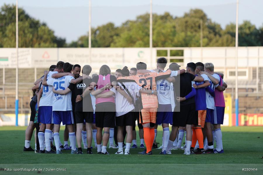 Mannschaftskreis, Stadion am Schönbusch, Aschaffenburg, 30.07.2021, BFV, sport, action, Fussball, Deutschland, Juli 2021, Regionalliga Bayern, Saison 2021/2022, SGF, SVA01, SpVgg Greuther Fürth II, SV Viktoria Aschaffenburg - Bild-ID: 2301414 Mannschaftskreis, Stadion am Schönbusch, Aschaffenburg, 30.07.2021, BFV, sport, action, Fussball, Deutschland, Juli 2021, Regionalliga Bayern, Saison 2021/2022, SGF, SVA01, SpVgg Greuther Fürth II, SV Viktoria Aschaffenburg - Bild-ID: 2301414