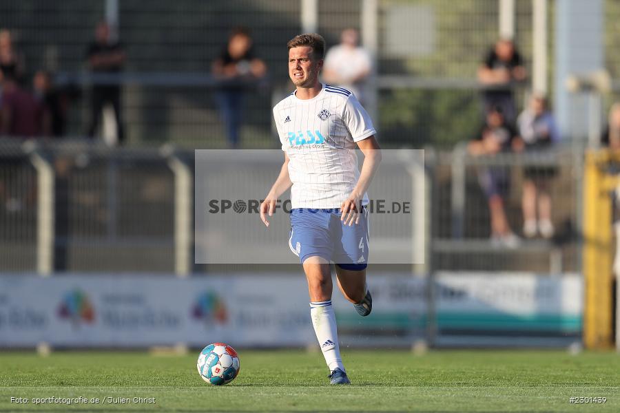 Luca Dähn, Stadion am Schönbusch, Aschaffenburg, 30.07.2021, BFV, sport, action, Fussball, Deutschland, Juli 2021, Regionalliga Bayern, Saison 2021/2022, SGF, SVA01, SpVgg Greuther Fürth II, SV Viktoria Aschaffenburg - Bild-ID: 2301439