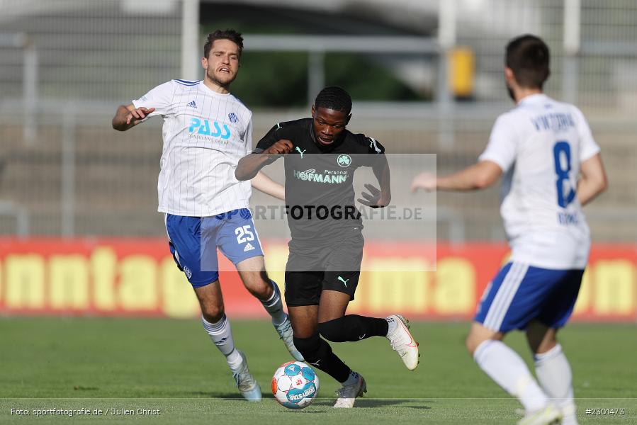 Rodney Elongo-Yombo, Stadion am Schönbusch, Aschaffenburg, 30.07.2021, BFV, sport, action, Fussball, Deutschland, Juli 2021, Regionalliga Bayern, Saison 2021/2022, SGF, SVA01, SpVgg Greuther Fürth II, SV Viktoria Aschaffenburg - Bild-ID: 2301473