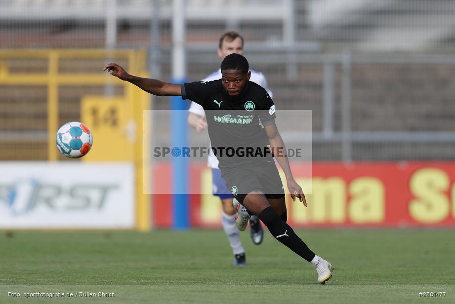 Rodney Elongo-Yombo, Stadion am Schönbusch, Aschaffenburg, 30.07.2021, BFV, sport, action, Fussball, Deutschland, Juli 2021, Regionalliga Bayern, Saison 2021/2022, SGF, SVA01, SpVgg Greuther Fürth II, SV Viktoria Aschaffenburg - Bild-ID: 2301477