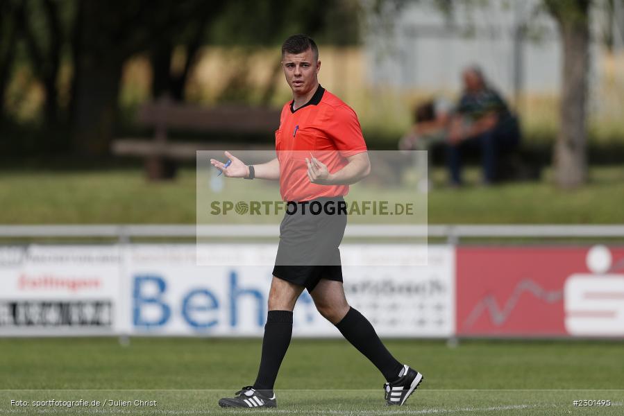 Schiedsrichter, Ramon Taub, Sportplatz, Retzbach, 01.08.2021, BFV, sport, action, Fussball, Deutschland, August 2021, Kreisliga Würzburg, Saison 2021/2022, FVS, TSV, FV Steinfeld/Hausen-Rohrbach, TSV Retzbach - Bild-ID: 2301495