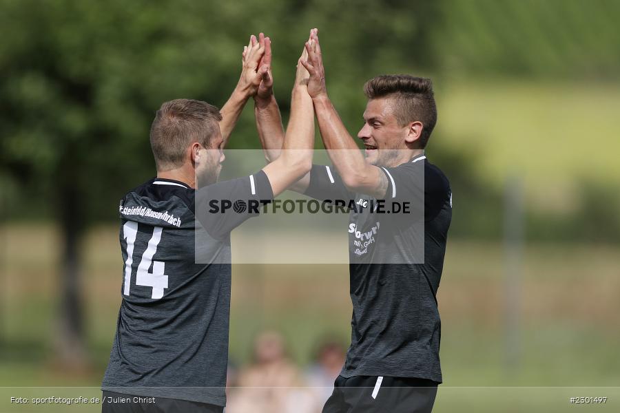Torjubel, Philipp Rauch, Sportplatz, Retzbach, 01.08.2021, BFV, sport, action, Fussball, Deutschland, August 2021, Kreisliga Würzburg, Saison 2021/2022, FVS, TSV, FV Steinfeld/Hausen-Rohrbach, TSV Retzbach - Bild-ID: 2301497