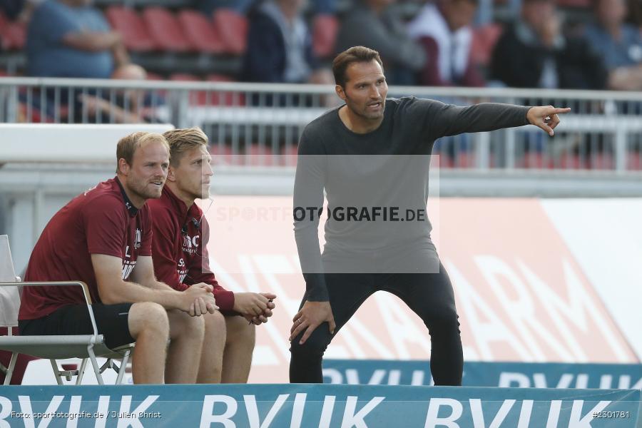 Hände, Arme, gestikuliert, Guerino Capretti, FLYERALARM Arena, Würzburg, 02.08.2021, DFB, sport, action, Fussball, Deutschland, August 2021, 3. Liga, Saison 2021/2022, SCV, FWK, SC Verl, FC Würzburger Kickers - Bild-ID: 2301781 Hände, Arme, gestikuliert, Guerino Capretti, FLYERALARM Arena, Würzburg, 02.08.2021, DFB, sport, action, Fussball, Deutschland, August 2021, 3. Liga, Saison 2021/2022, SCV, FWK, SC Verl, FC Würzburger Kickers - Bild-ID: 2301781