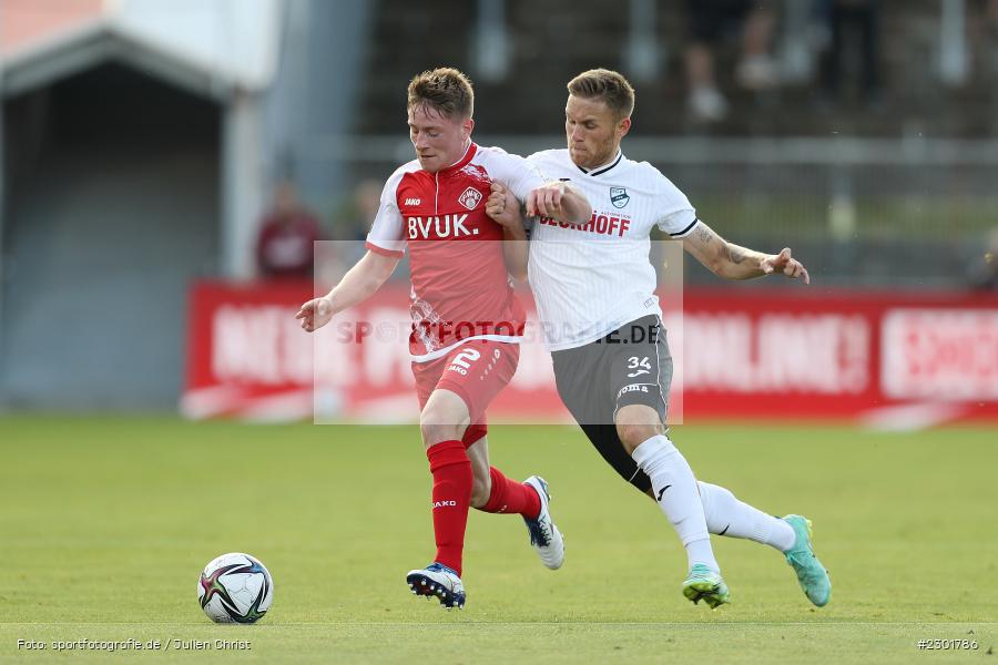 Dennis Waidner, FLYERALARM Arena, Würzburg, 02.08.2021, DFB, sport, action, Fussball, Deutschland, August 2021, 3. Liga, Saison 2021/2022, SCV, FWK, SC Verl, FC Würzburger Kickers - Bild-ID: 2301786