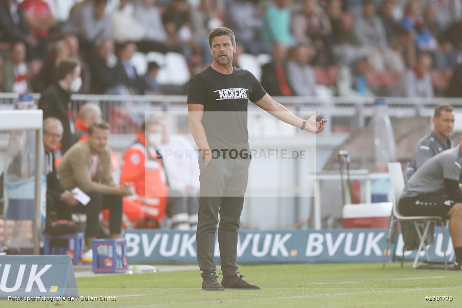 Hände, Arme, gestikuliert, Torsten Ziegner, FLYERALARM Arena, Würzburg, 02.08.2021, DFB, sport, action, Fussball, Deutschland, August 2021, 3. Liga, Saison 2021/2022, SCV, FWK, SC Verl, FC Würzburger Kickers - Bild-ID: 2301790 Hände, Arme, gestikuliert, Torsten Ziegner, FLYERALARM Arena, Würzburg, 02.08.2021, DFB, sport, action, Fussball, Deutschland, August 2021, 3. Liga, Saison 2021/2022, SCV, FWK, SC Verl, FC Würzburger Kickers - Bild-ID: 2301790