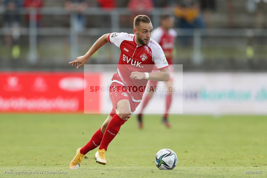 David Kopacz, FLYERALARM Arena, Würzburg, 02.08.2021, DFB, sport, action, Fussball, Deutschland, August 2021, 3. Liga, Saison 2021/2022, SCV, FWK, SC Verl, FC Würzburger Kickers - Bild-ID: 2301800
