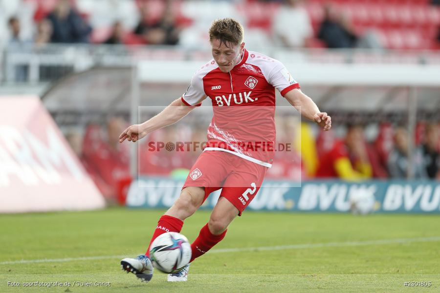 Dennis Waidner, FLYERALARM Arena, Würzburg, 02.08.2021, DFB, sport, action, Fussball, Deutschland, August 2021, 3. Liga, Saison 2021/2022, SCV, FWK, SC Verl, FC Würzburger Kickers - Bild-ID: 2301803