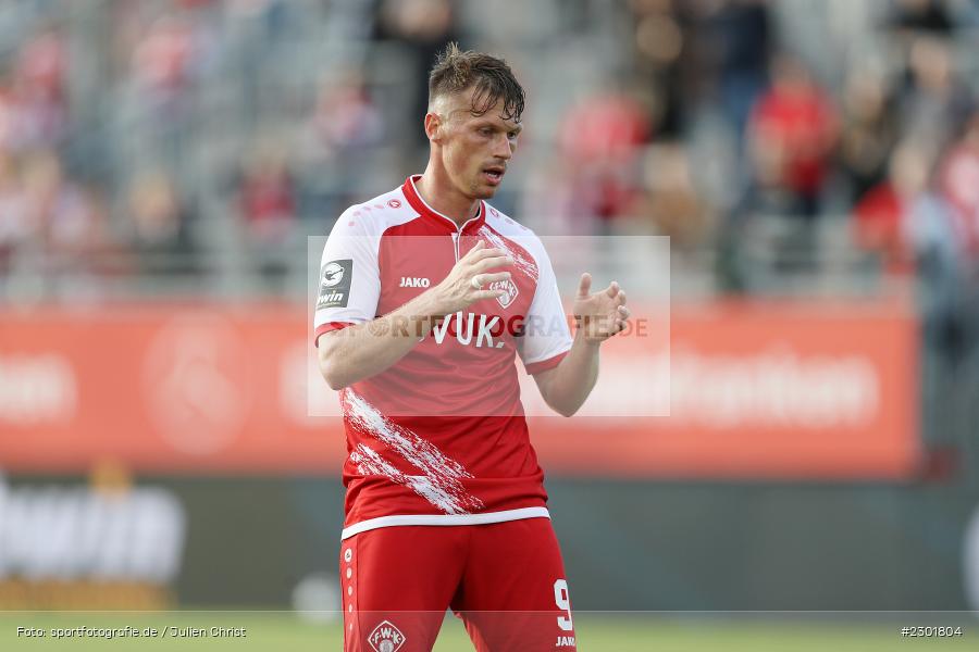 Gestik, Hadern, Marvin Pourié, FLYERALARM Arena, Würzburg, 02.08.2021, DFB, sport, action, Fussball, Deutschland, August 2021, 3. Liga, Saison 2021/2022, SCV, FWK, SC Verl, FC Würzburger Kickers - Bild-ID: 2301804