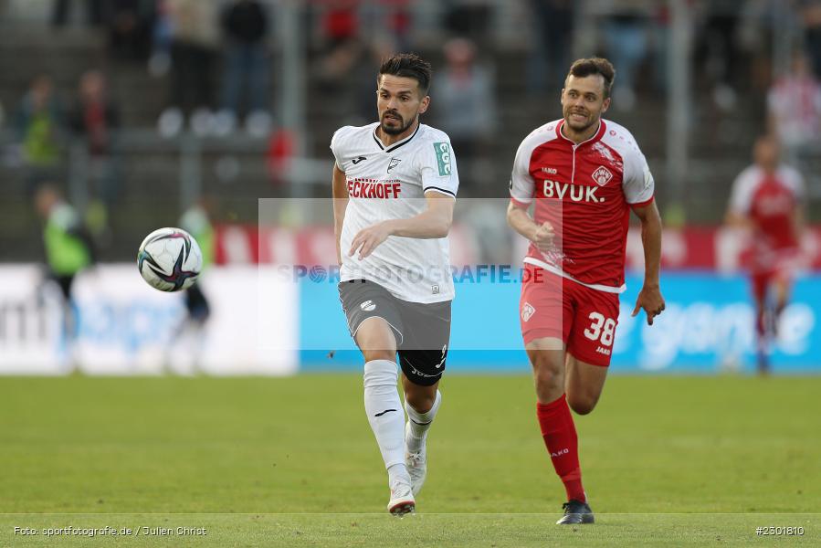 Kasim Rabihic, FLYERALARM Arena, Würzburg, 02.08.2021, DFB, sport, action, Fussball, Deutschland, August 2021, 3. Liga, Saison 2021/2022, SCV, FWK, SC Verl, FC Würzburger Kickers - Bild-ID: 2301810