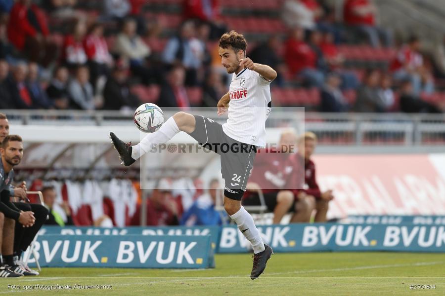 Christopher Lannert, FLYERALARM Arena, Würzburg, 02.08.2021, DFB, sport, action, Fussball, Deutschland, August 2021, 3. Liga, Saison 2021/2022, SCV, FWK, SC Verl, FC Würzburger Kickers - Bild-ID: 2301814