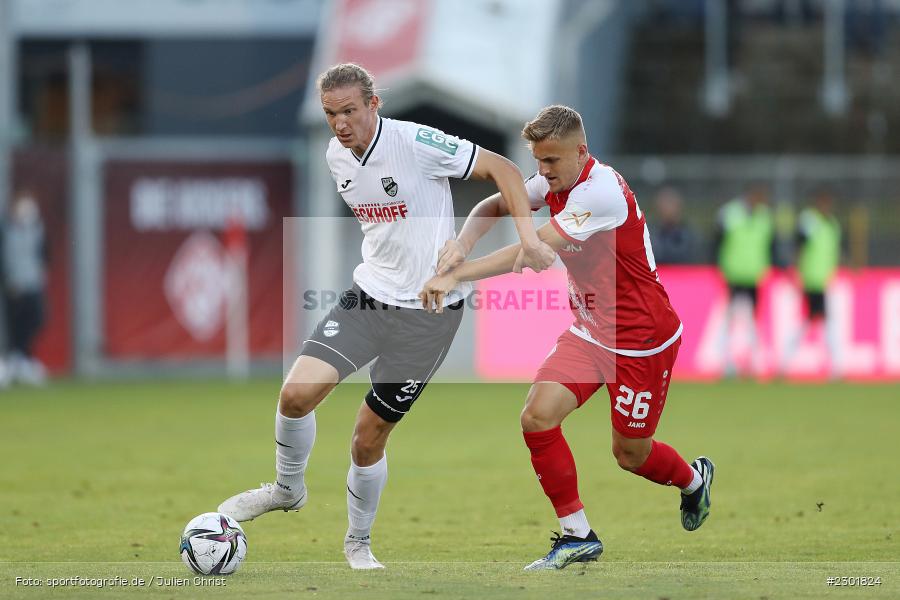 Vinko Sapina, FLYERALARM Arena, Würzburg, 02.08.2021, DFB, sport, action, Fussball, Deutschland, August 2021, 3. Liga, Saison 2021/2022, SCV, FWK, SC Verl, FC Würzburger Kickers - Bild-ID: 2301824