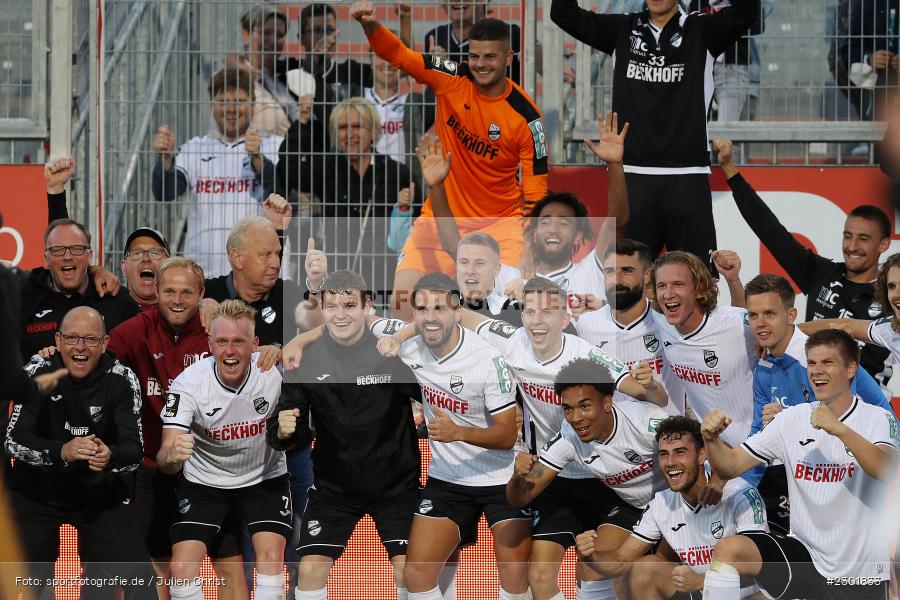Jubel, Niclas Thiede, FLYERALARM Arena, Würzburg, 02.08.2021, DFB, sport, action, Fussball, Deutschland, August 2021, 3. Liga, Saison 2021/2022, SCV, FWK, SC Verl, FC Würzburger Kickers - Bild-ID: 2301833