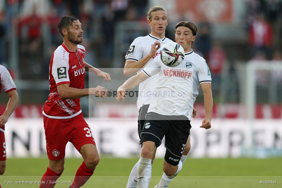 Lukas Emanuel Petkov, FLYERALARM Arena, Würzburg, 02.08.2021, DFB, sport, action, Fussball, Deutschland, August 2021, 3. Liga, Saison 2021/2022, SCV, FWK, SC Verl, FC Würzburger Kickers - Bild-ID: 2301861
