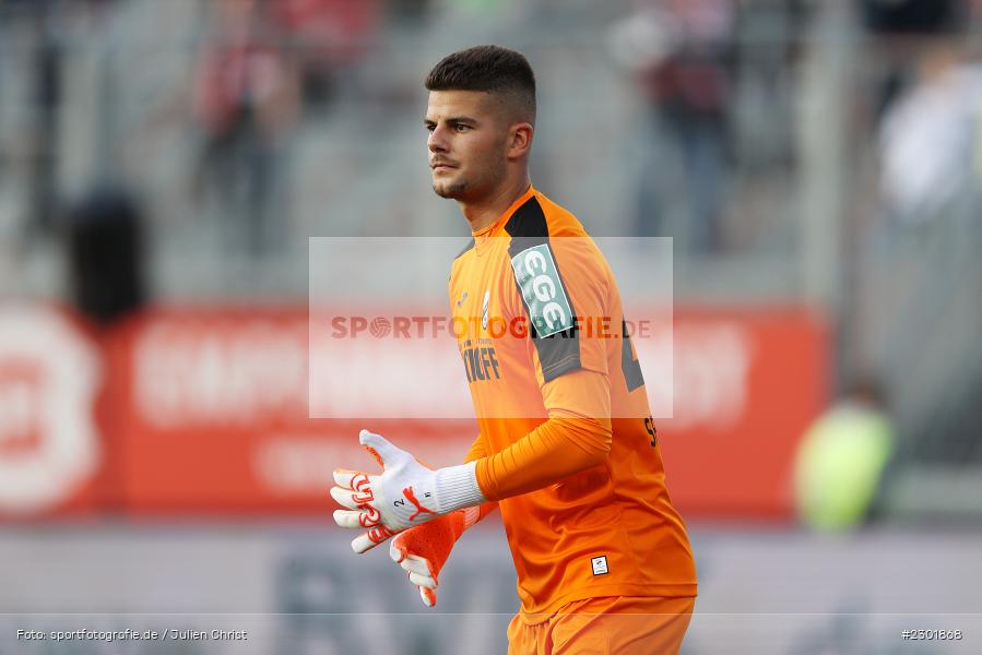 Niclas Thiede, FLYERALARM Arena, Würzburg, 02.08.2021, DFB, sport, action, Fussball, Deutschland, August 2021, 3. Liga, Saison 2021/2022, SCV, FWK, SC Verl, FC Würzburger Kickers - Bild-ID: 2301868
