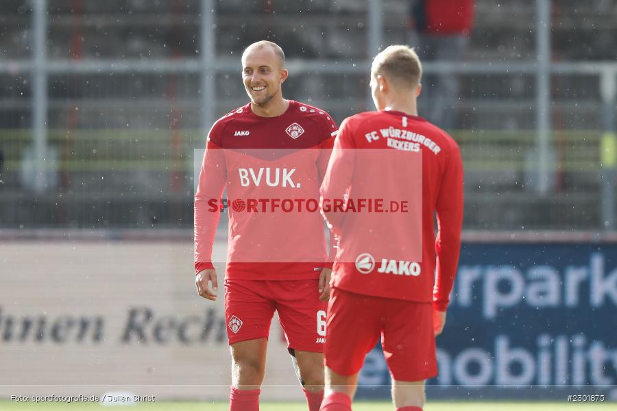 Tobias Kraulich, FLYERALARM Arena, Würzburg, 02.08.2021, DFB, sport, action, Fussball, Deutschland, August 2021, 3. Liga, Saison 2021/2022, SCV, FWK, SC Verl, FC Würzburger Kickers - Bild-ID: 2301875