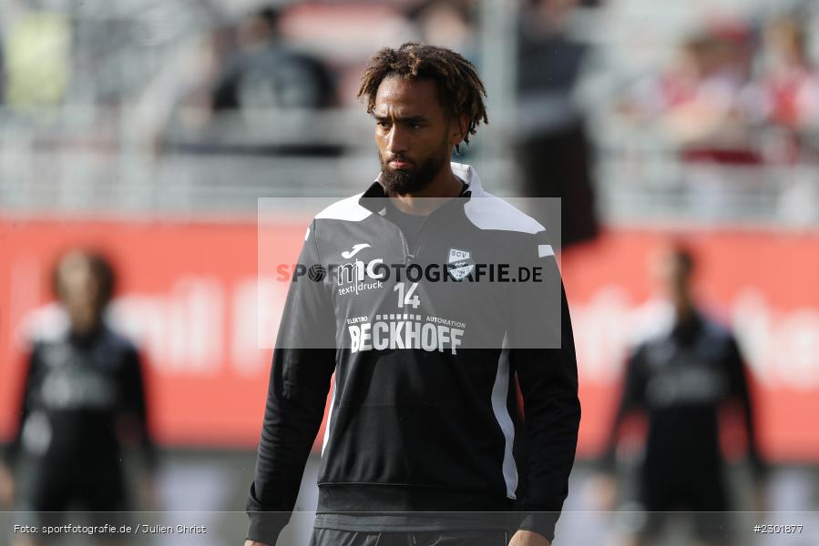 Cyrill Elija Akono, FLYERALARM Arena, Würzburg, 02.08.2021, DFB, sport, action, Fussball, Deutschland, August 2021, 3. Liga, Saison 2021/2022, SCV, FWK, SC Verl, FC Würzburger Kickers - Bild-ID: 2301877