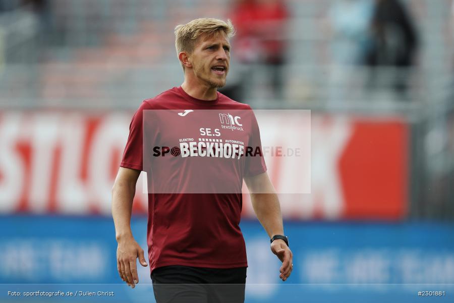gibt Anweisungen, Sergej Schmik, FLYERALARM Arena, Würzburg, 02.08.2021, DFB, sport, action, Fussball, Deutschland, August 2021, 3. Liga, Saison 2021/2022, SCV, FWK, SC Verl, FC Würzburger Kickers - Bild-ID: 2301881