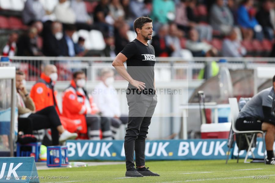 Torsten Ziegner, FLYERALARM Arena, Würzburg, 02.08.2021, DFB, sport, action, Fussball, Deutschland, August 2021, 3. Liga, Saison 2021/2022, SCV, FWK, SC Verl, FC Würzburger Kickers - Bild-ID: 2301892