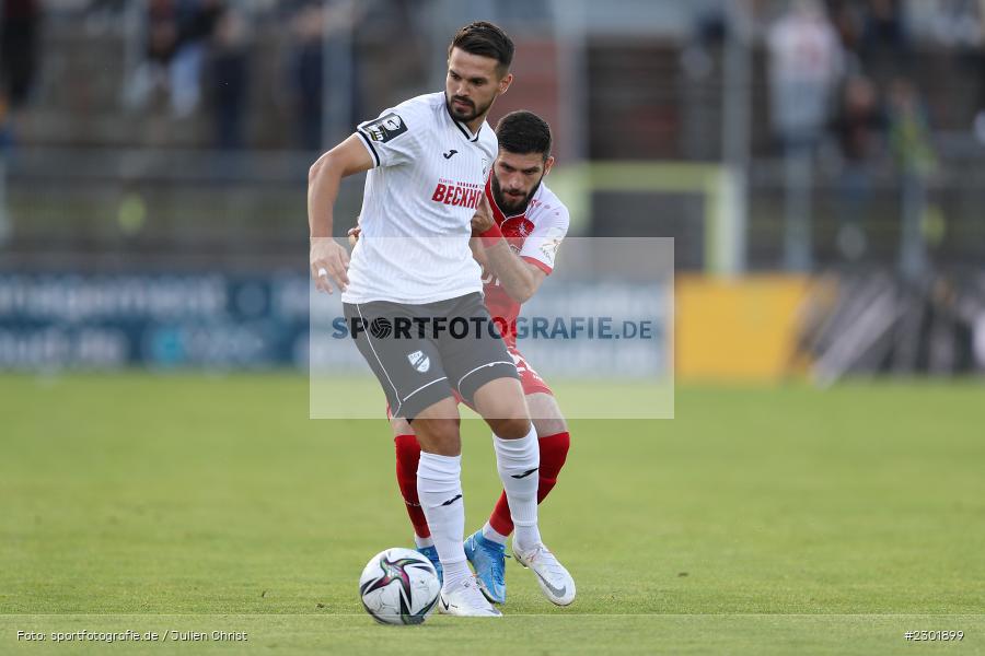 Kasim Rabihic, FLYERALARM Arena, Würzburg, 02.08.2021, DFB, sport, action, Fussball, Deutschland, August 2021, 3. Liga, Saison 2021/2022, SCV, FWK, SC Verl, FC Würzburger Kickers - Bild-ID: 2301899