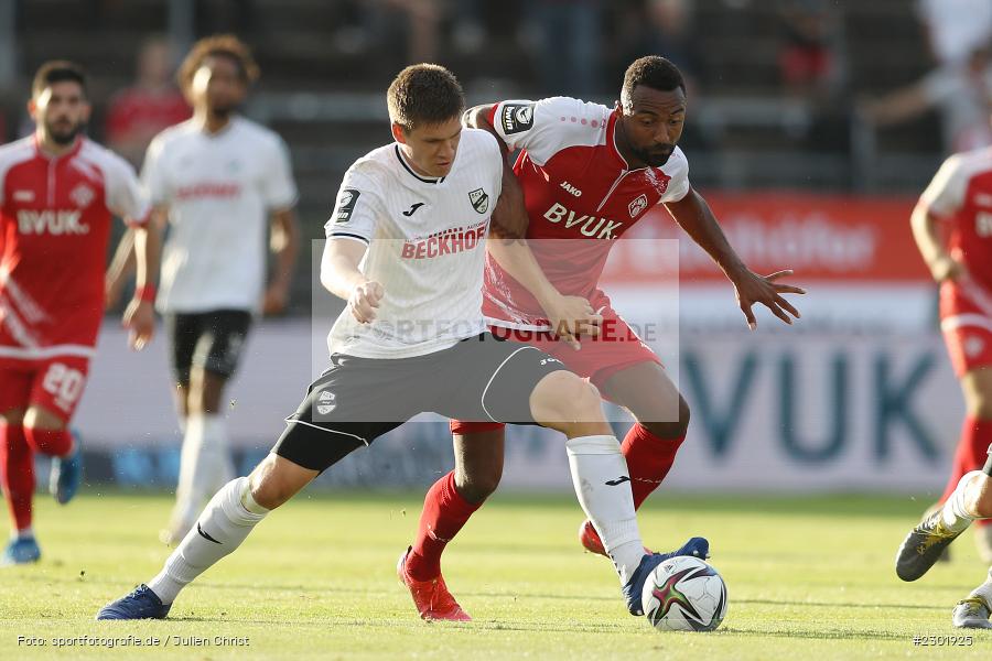 Lasse Jürgensen, FLYERALARM Arena, Würzburg, 02.08.2021, DFB, sport, action, Fussball, Deutschland, August 2021, 3. Liga, Saison 2021/2022, SCV, FWK, SC Verl, FC Würzburger Kickers - Bild-ID: 2301925