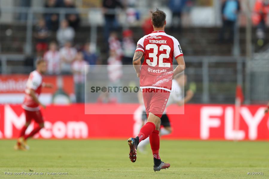 Backside, Christian Strohdiek, FLYERALARM Arena, Würzburg, 02.08.2021, DFB, sport, action, Fussball, Deutschland, August 2021, 3. Liga, Saison 2021/2022, SCV, FWK, SC Verl, FC Würzburger Kickers - Bild-ID: 2301932