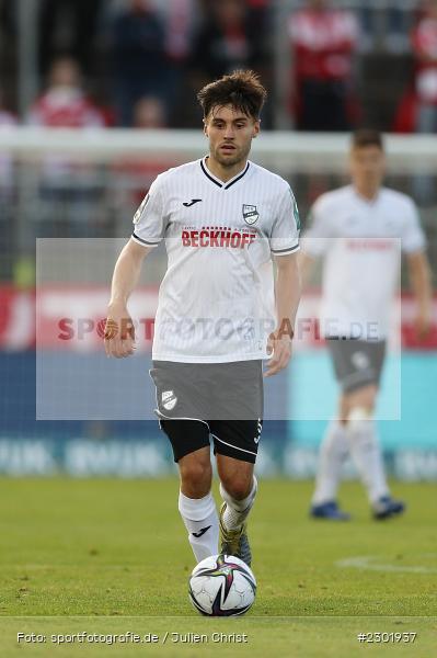 Tom Baack, FLYERALARM Arena, Würzburg, 02.08.2021, DFB, sport, action, Fussball, Deutschland, August 2021, 3. Liga, Saison 2021/2022, SCV, FWK, SC Verl, FC Würzburger Kickers - Bild-ID: 2301937