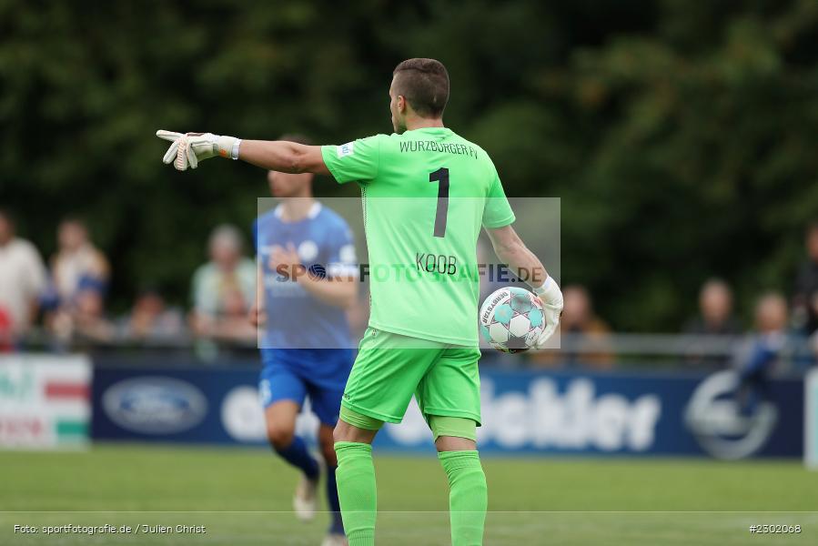 Andre Koob, Sportgelände, Karlburg, 04.08.2021, BFV, sport, action, Fussball, Deutschland, August 2021, Bayernliga Nord, Saison 2021/2022, WFV, TSV, Würzburger FV, TSV Karlburg - Bild-ID: 2302068