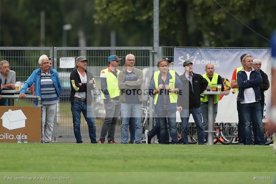 Zuschauer, Sportgelände, Karlburg, 04.08.2021, BFV, sport, action, Fussball, Deutschland, August 2021, Bayernliga Nord, Saison 2021/2022, WFV, TSV, Würzburger FV, TSV Karlburg - Bild-ID: 2302132 Zuschauer, Sportgelände, Karlburg, 04.08.2021, BFV, sport, action, Fussball, Deutschland, August 2021, Bayernliga Nord, Saison 2021/2022, WFV, TSV, Würzburger FV, TSV Karlburg - Bild-ID: 2302132