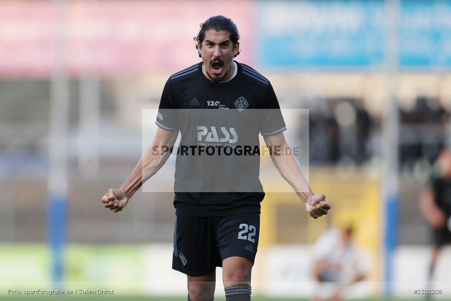 Emotionen, Sieg, Jubel, Hamza Boutakhrit, Stadion am Schönbusch, Aschaffenburg, 06.08.2021, BFV, sport, action, Fussball, Deutschland, August 2021, Regionalliga Bayern, Saison 2021/2022, SVW, SVA01, SV Wacker Burghausen, SV Viktoria Aschaffenburg - Bild-ID: 2302208