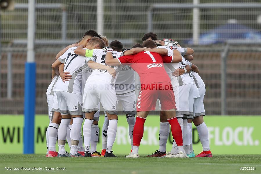 Mannschaftskreis, Stadion am Schönbusch, Aschaffenburg, 06.08.2021, BFV, sport, action, Fussball, Deutschland, August 2021, Regionalliga Bayern, Saison 2021/2022, SVW, SVA01, SV Wacker Burghausen, SV Viktoria Aschaffenburg - Bild-ID: 2302221
