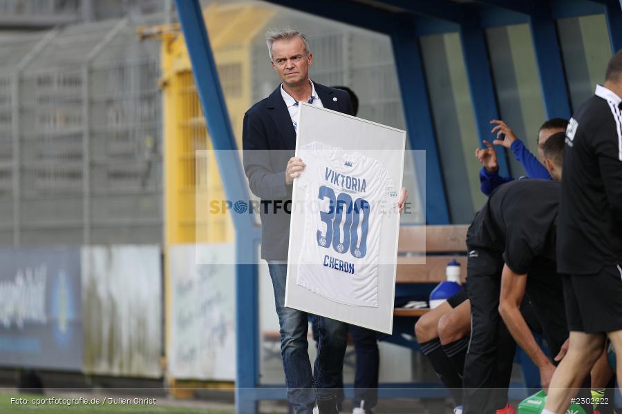 Ehrentrikot, Manfred Fleckenstein, Stadion am Schönbusch, Aschaffenburg, 06.08.2021, BFV, sport, action, Fussball, Deutschland, August 2021, Regionalliga Bayern, Saison 2021/2022, SVW, SVA01, SV Wacker Burghausen, SV Viktoria Aschaffenburg - Bild-ID: 2302222