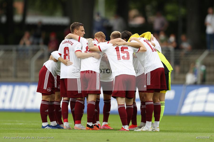 Mannschaftskreis, Willy-Sachs-Stadion, Schweinfurt, 07.08.2021, BFV, sport, action, Fussball, Deutschland, August 2021, Regionalliga Bayern, Saison 2021/2022, FCN, FC05, 1. FC Nürnberg II, 1. FC Schweinfurt 05 - Bild-ID: 2302339 Mannschaftskreis, Willy-Sachs-Stadion, Schweinfurt, 07.08.2021, BFV, sport, action, Fussball, Deutschland, August 2021, Regionalliga Bayern, Saison 2021/2022, FCN, FC05, 1. FC Nürnberg II, 1. FC Schweinfurt 05 - Bild-ID: 2302339