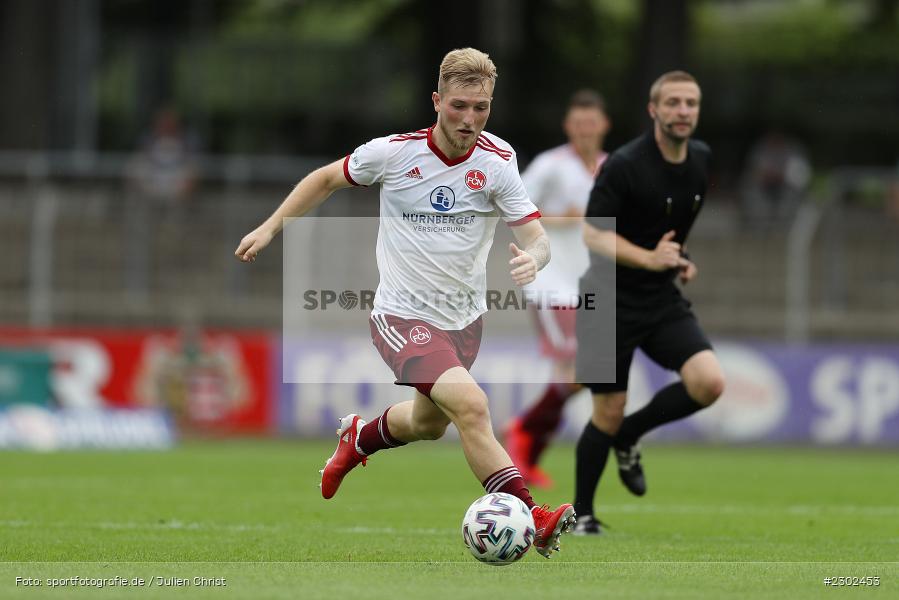 Jonas Goß, Willy-Sachs-Stadion, Schweinfurt, 07.08.2021, BFV, sport, action, Fussball, Deutschland, August 2021, Regionalliga Bayern, Saison 2021/2022, FCN, FC05, 1. FC Nürnberg II, 1. FC Schweinfurt 05 - Bild-ID: 2302453