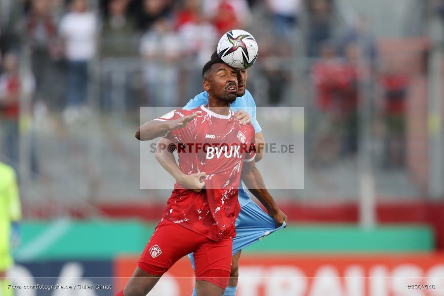 Saliou Sane, FLYERALARM-Arena, Würzburg, 08.08.2021, DFB, sport, action, Fussball, Deutschland, August 2021, Runde 1, DFB-Pokal, Saison 2021/2022, SCF, FWK, SC Freiburg, FC Würzburger Kickers - Bild-ID: 2302540