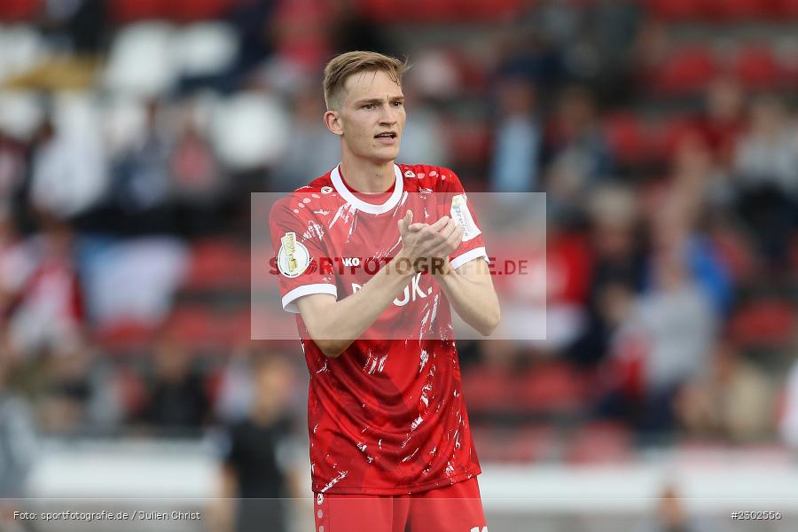 Maximilian Breunig, FLYERALARM-Arena, Würzburg, 08.08.2021, DFB, sport, action, Fussball, Deutschland, August 2021, Runde 1, DFB-Pokal, Saison 2021/2022, SCF, FWK, SC Freiburg, FC Würzburger Kickers - Bild-ID: 2302556
