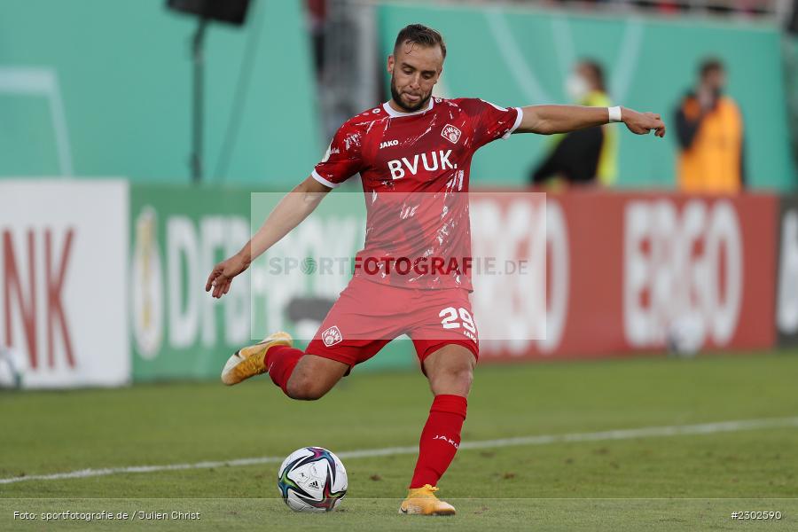 David Kopacz, FLYERALARM-Arena, Würzburg, 08.08.2021, DFB, sport, action, Fussball, Deutschland, August 2021, Runde 1, DFB-Pokal, Saison 2021/2022, SCF, FWK, SC Freiburg, FC Würzburger Kickers - Bild-ID: 2302590