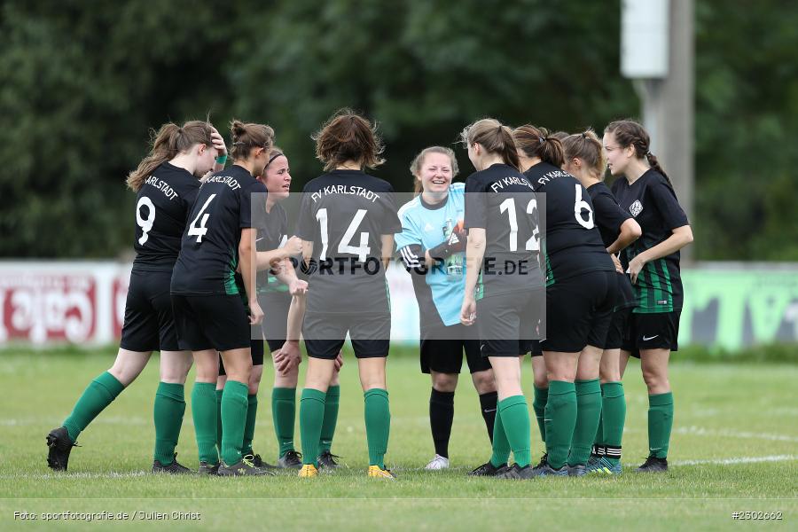 Mannschaftskreis, Sportplatz, Karlstadt, 08.08.2021, BFV, sport, action, Fussball, Deutschland, August 2021, Bezirkspokal Frauen, Saison 2021/2022, FFC, FVK, 1. FFC Alzenau, FV Karlstadt - Bild-ID: 2302662
