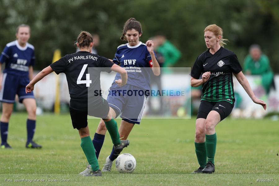 Annalena Müller, Pia Gehrsitz, Kendra Altmann, Sportplatz, Karlstadt, 08.08.2021, BFV, sport, action, Fussball, Deutschland, August 2021, Bezirkspokal Frauen, Saison 2021/2022, FFC, FVK, 1. FFC Alzenau, FV Karlstadt - Bild-ID: 2302677