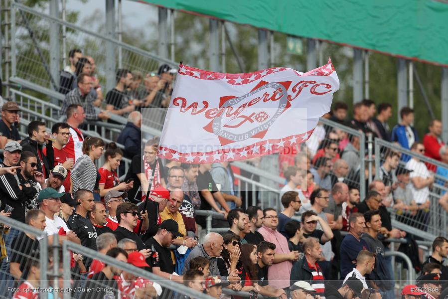 Wengert FC Fahne, FLYERALARM-Arena, Würzburg, 08.08.2021, DFB, sport, action, Fussball, Deutschland, August 2021, Runde 1, DFB-Pokal, Saison 2021/2022, SCF, FWK, SC Freiburg, FC Würzburger Kickers - Bild-ID: 2302868