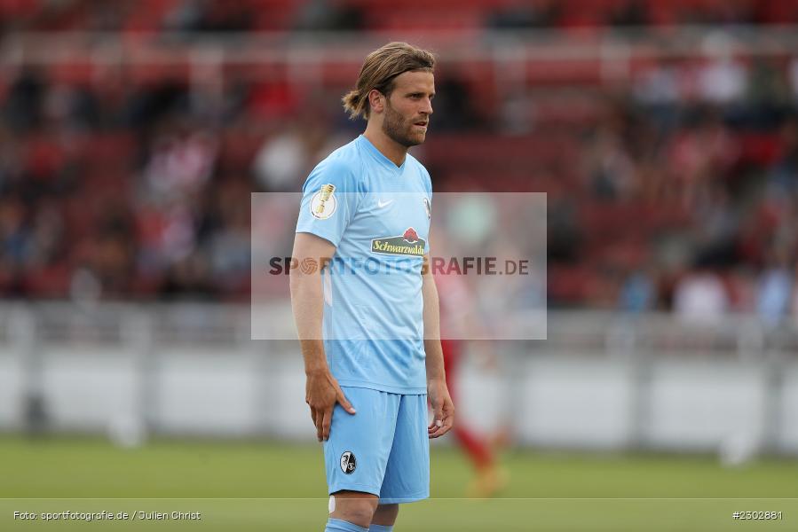 Lucas Höler, FLYERALARM-Arena, Würzburg, 08.08.2021, DFB, sport, action, Fussball, Deutschland, August 2021, Runde 1, DFB-Pokal, Saison 2021/2022, SCF, FWK, SC Freiburg, FC Würzburger Kickers - Bild-ID: 2302881